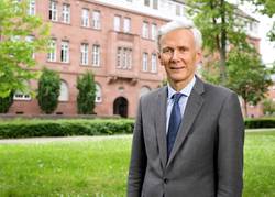 Landesbischof Cornelius Bundschuh