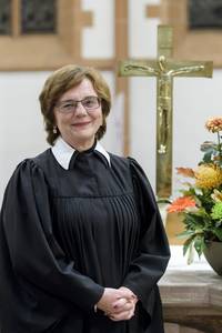 Portrait Dr. Marlene Schwöbel-Hug